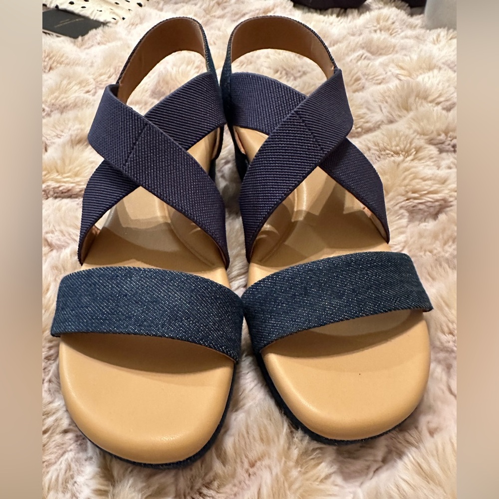 Easy Spirit Wedges. NWOT